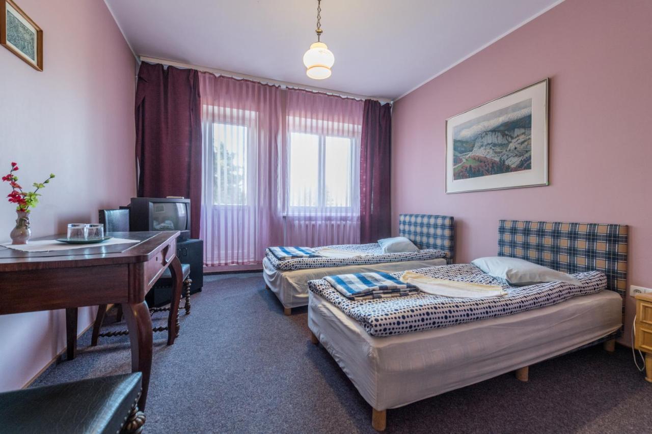 Maldis Motel Madziunai Екстериор снимка